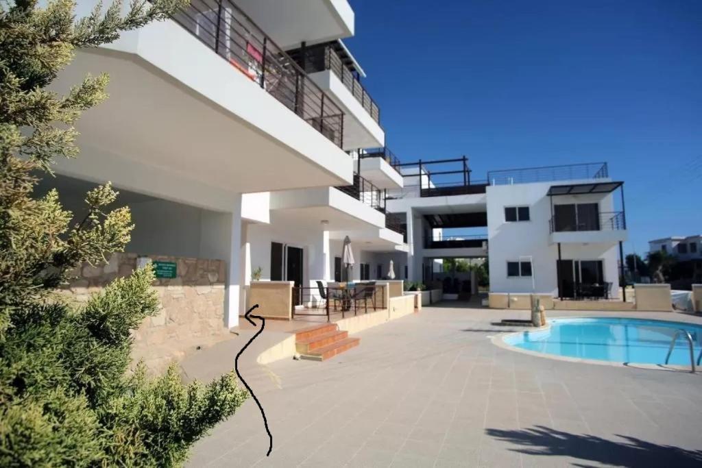 Dahan Sirena Lighthouse Luxury Apartment Paphos Buitenkant foto